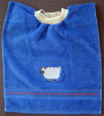 Schaf auf Blau