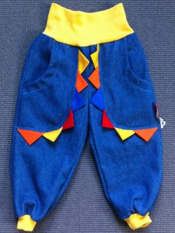 Jeans mit farbigen Zacken