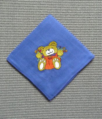 Bär auf Blau