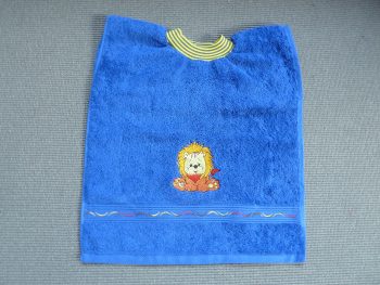 Löwe auf neuem Blau